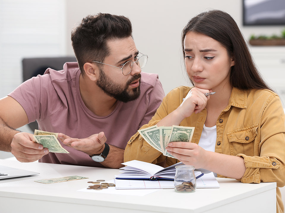 Errores comunes al cambiar dinero y cómo evitarlos 1 Errores Comunes al Invertir y Cómo Evitarlos - Finhabits