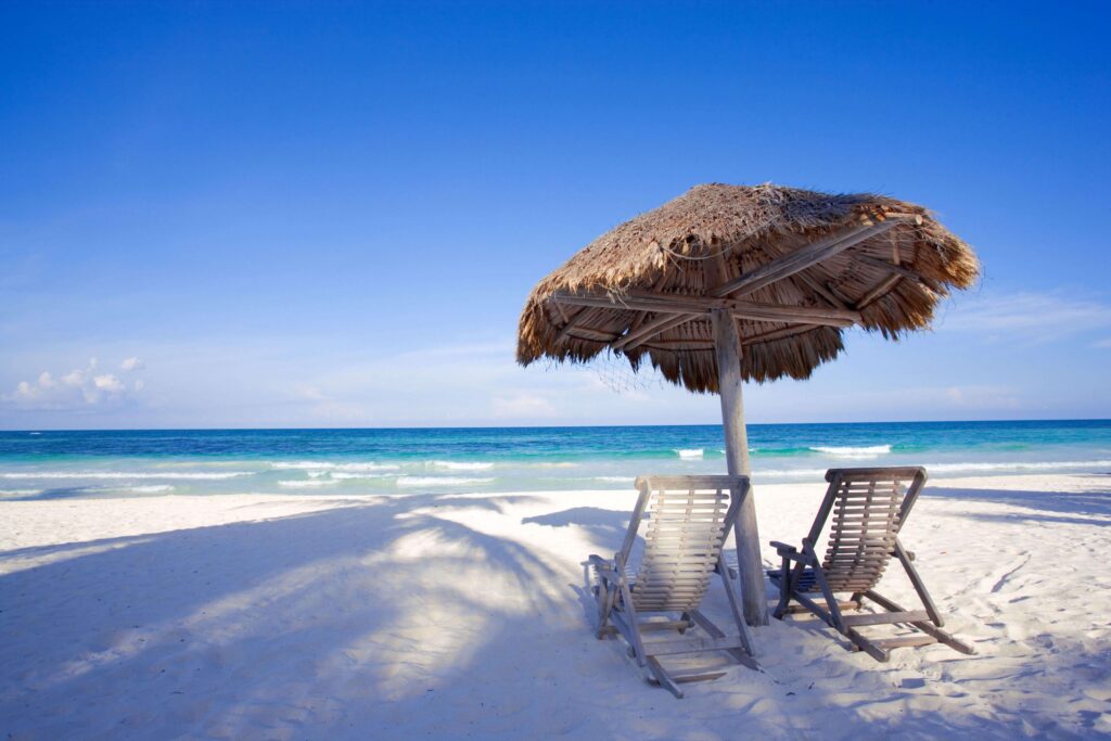 Playas tranquilas para vacacionar con niños 1 Las mejores playas para ir con niños en México | Expedia
