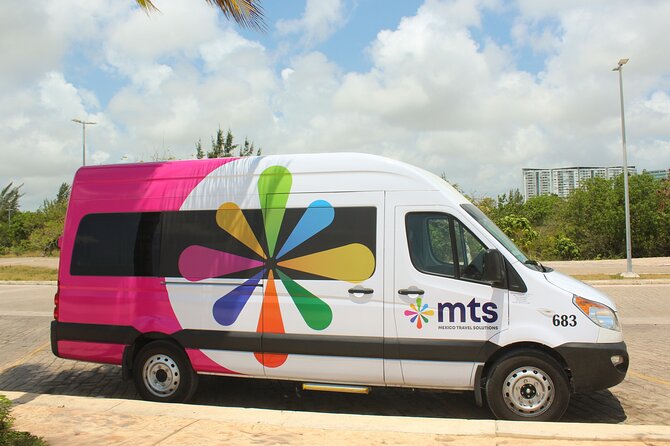 Qué transporte tomar del aeropuerto de Cancún a tu hotel 1 2025) Servicio de transporte en autobús del aeropuerto de Cancún ...