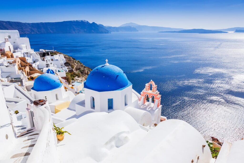 Santorini y Meteora: Joyas de Grecia que Debes Descubrir 1 Los 10 lugares más imprescindibles que ver en Grecia - Guiajando